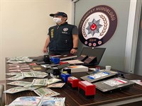 Sahte Siteler Üzerinden Oltalama Yöntemiyle Nitelikli Dolandırıcılık Yapan 4 Şahıs Yakalandı.